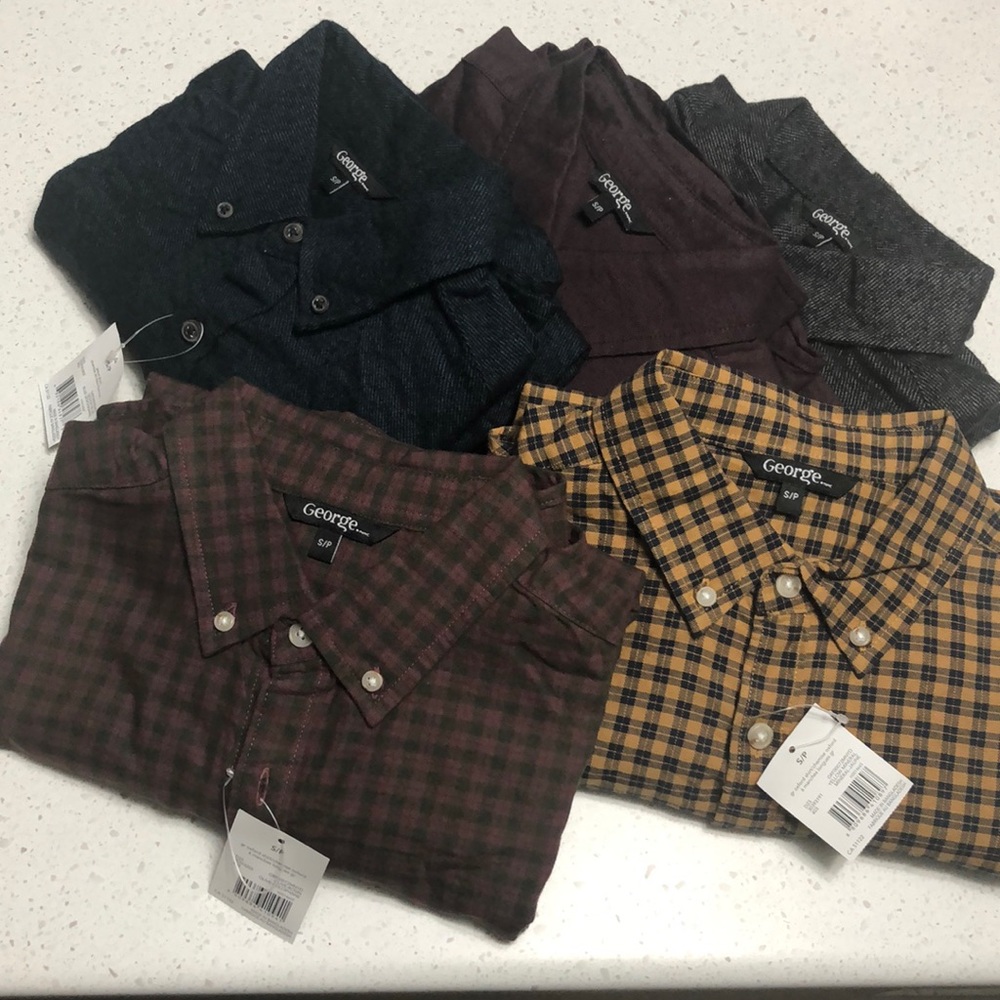 Bundle of mens small button downs.